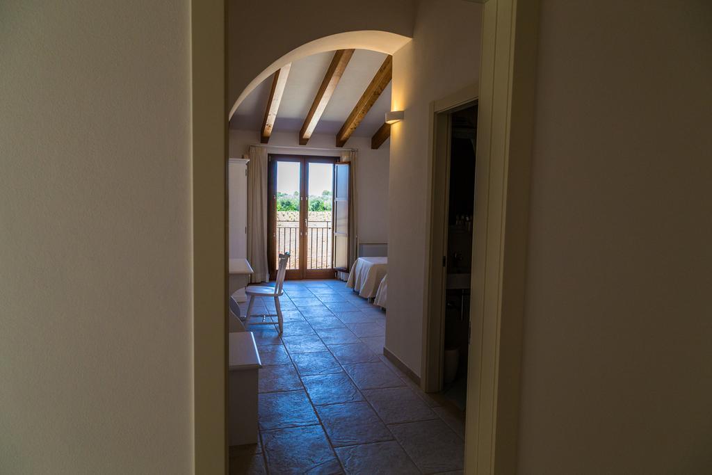 Masseria Martellotta Palagianello Номер фото